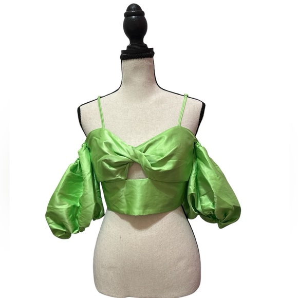 ASOS DESIGN COLD SHOULDER TOP WITH PUFF BALL SLEEVE IN GREEN size 6 small - Picture 2 of 5